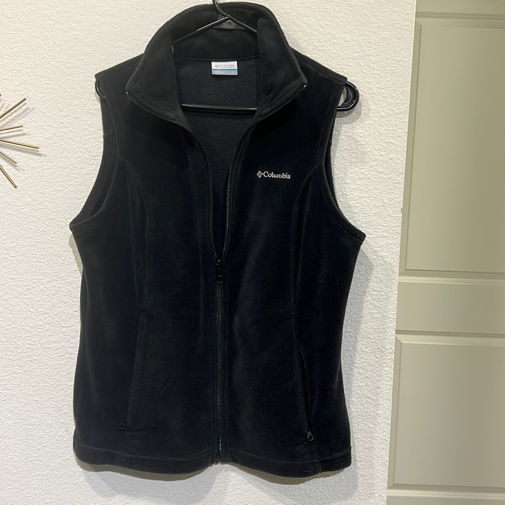 Columbia | Black Full Zip Vest | Large